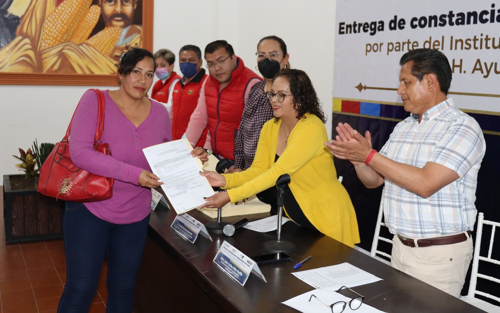 Entrega De Constancias Para La Regularizaci N De Predios Por Parte Del