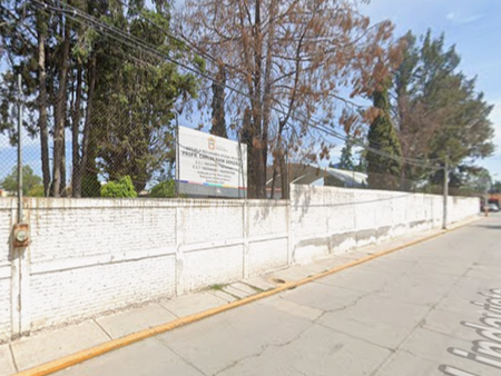 Antes: Aplanado en las bardas de la primaria Lic. Fernandez Albarran, Sta. María Caliacac