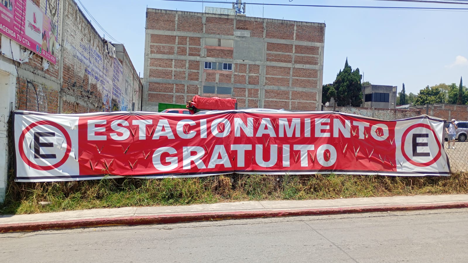 Estacionamiento Gratuito