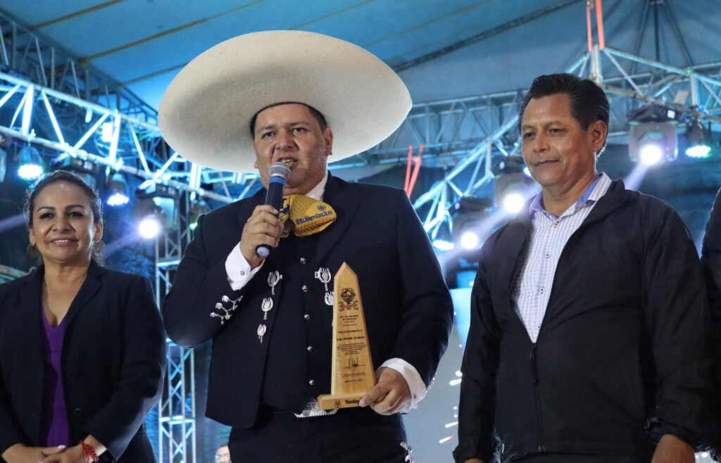 Gran show de Luis Alfredo Jiménez Gobierno de Teoloyucan