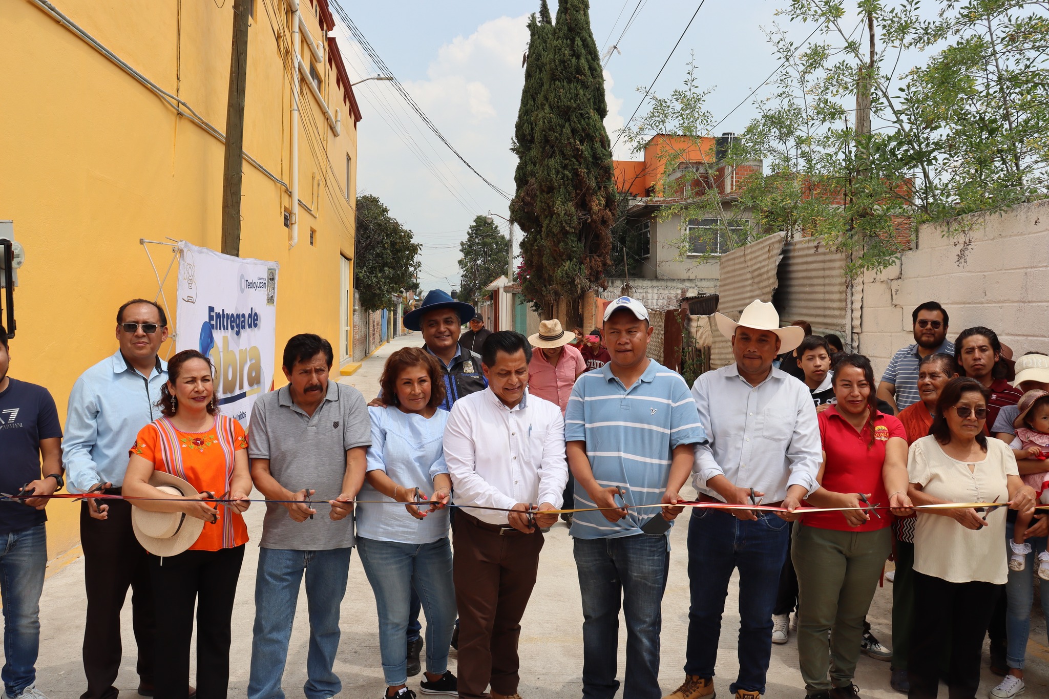 ¡Más obras en nuestro municipio! Pavimentación con concreto hidráulico en Cerrada Mezquite, Bo. Santa María Caliacac.